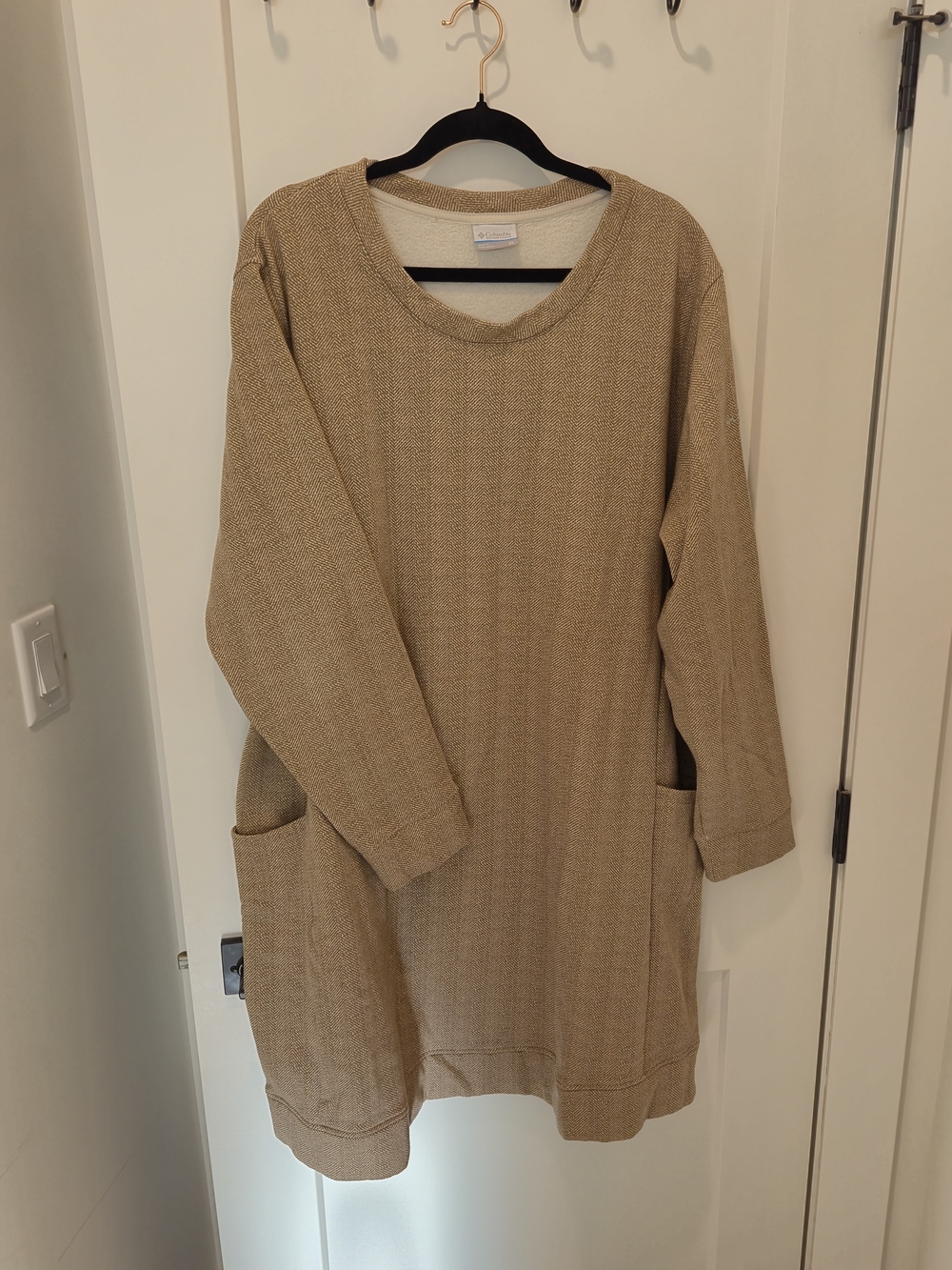 Columbia Beige/Tan Midi Sweater Dress 3XL